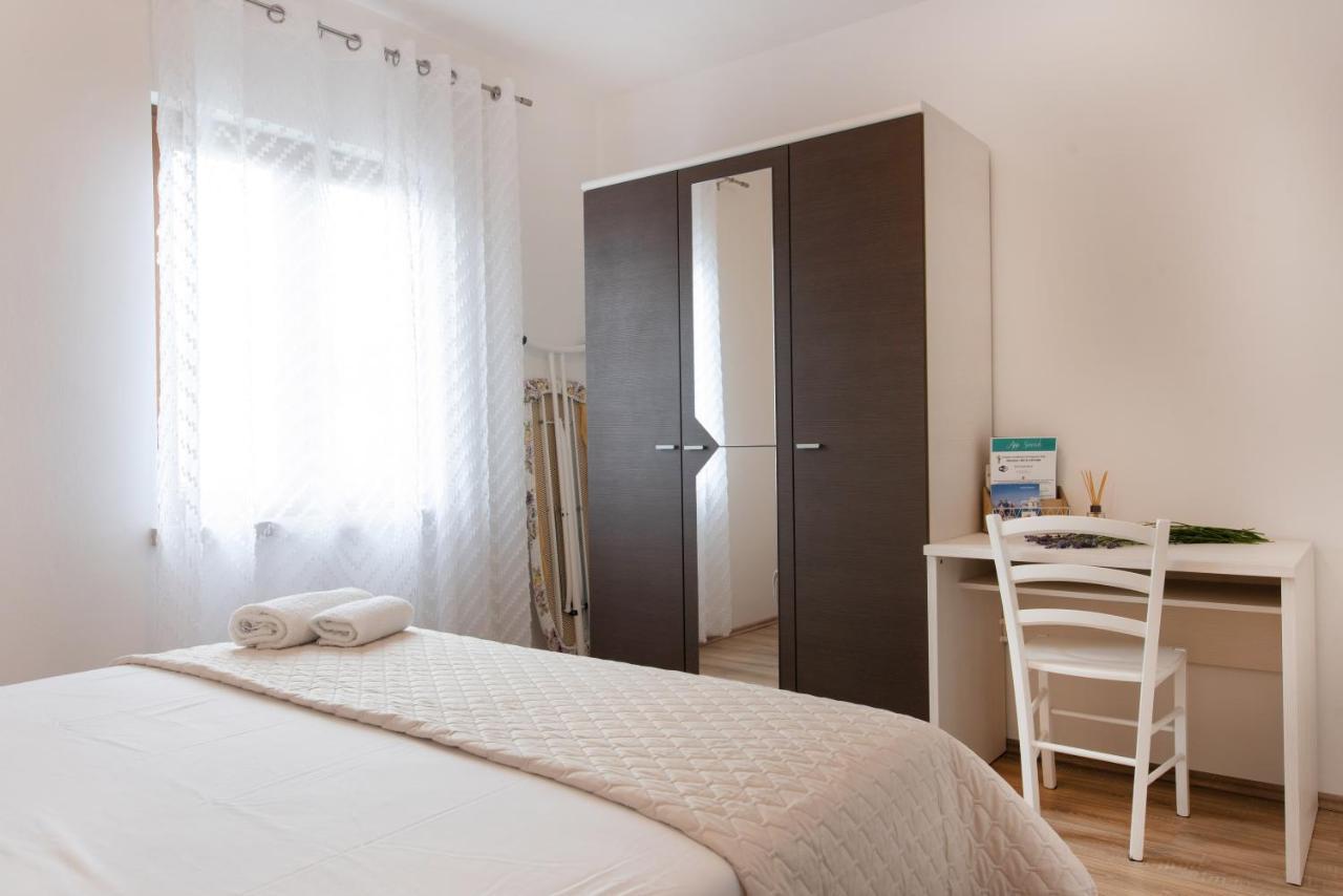 Superior Apartment Sincic Poreč Exteriör bild